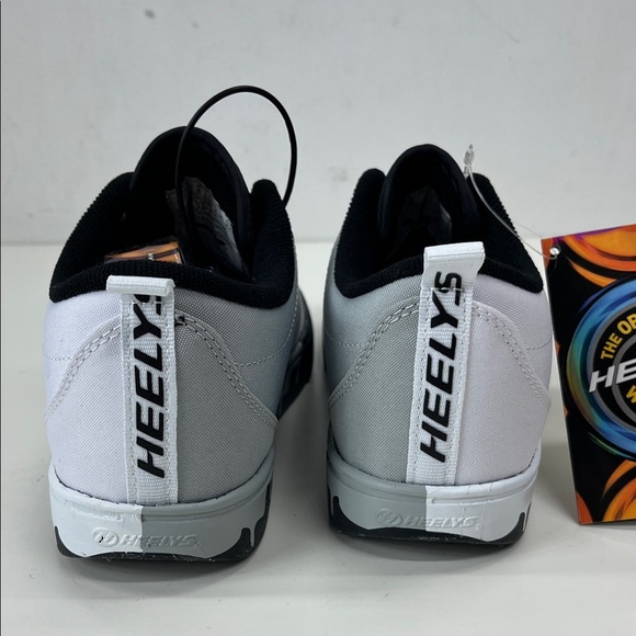 NWT Heelys Pro 20 Drips Wheeled Heel Sneakers Black/White Size Youth 5 - Picture 3 of 8